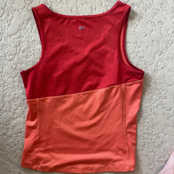 Tail 2 toned Coral and Burt Orange Pickleball Tennis Tank xs - Picture 4 of 4
